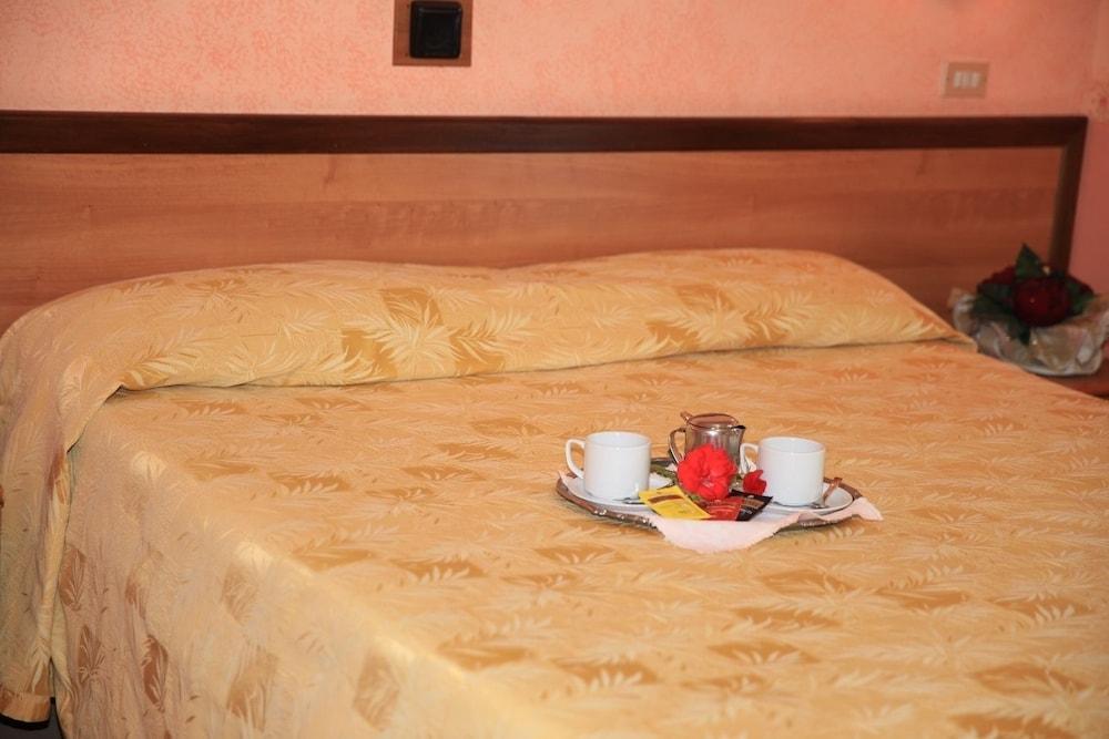 Hotel Ludovici Fiuggi Extérieur photo